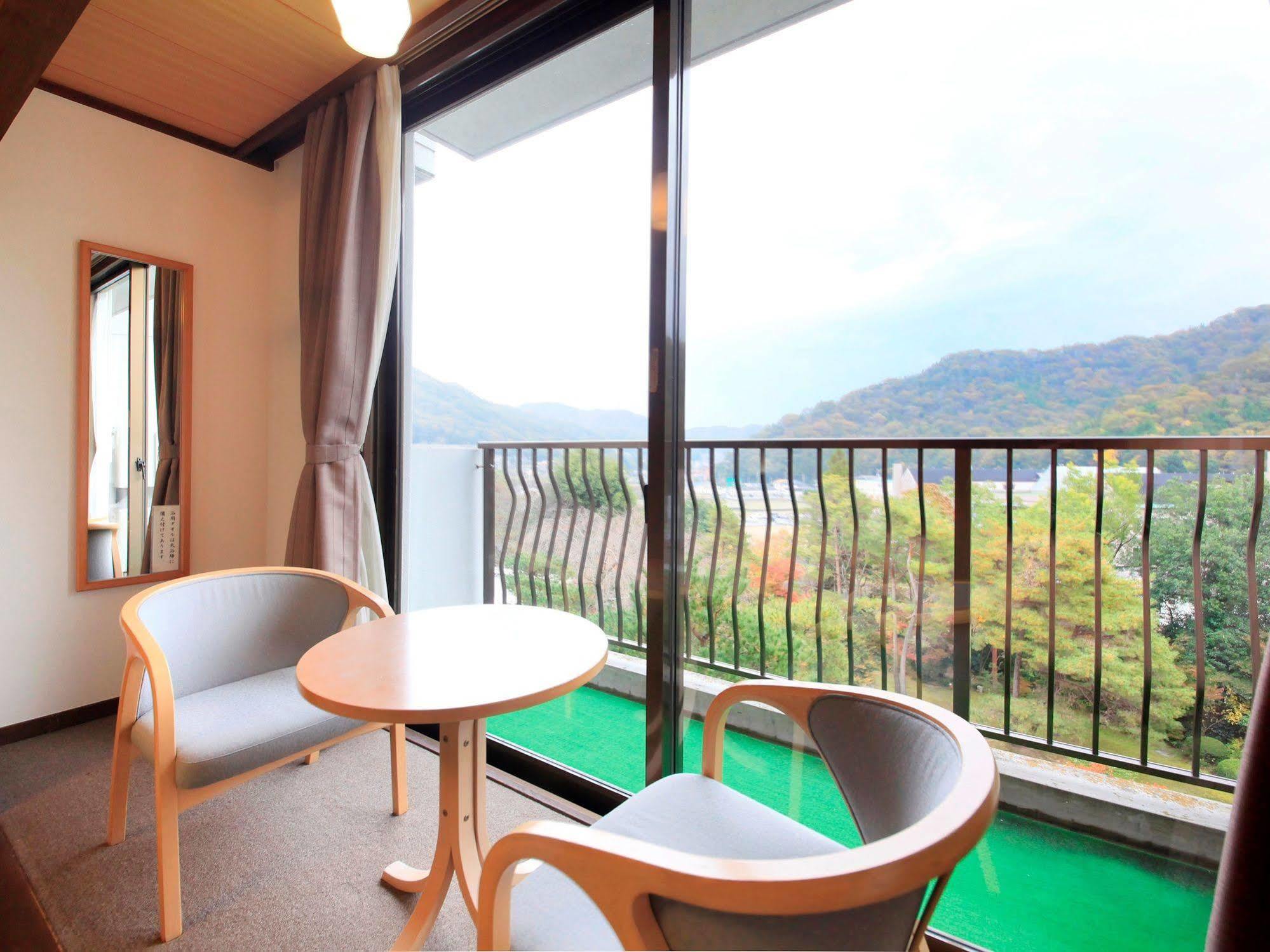 ホテル賀茂川荘 旅館 Takehara